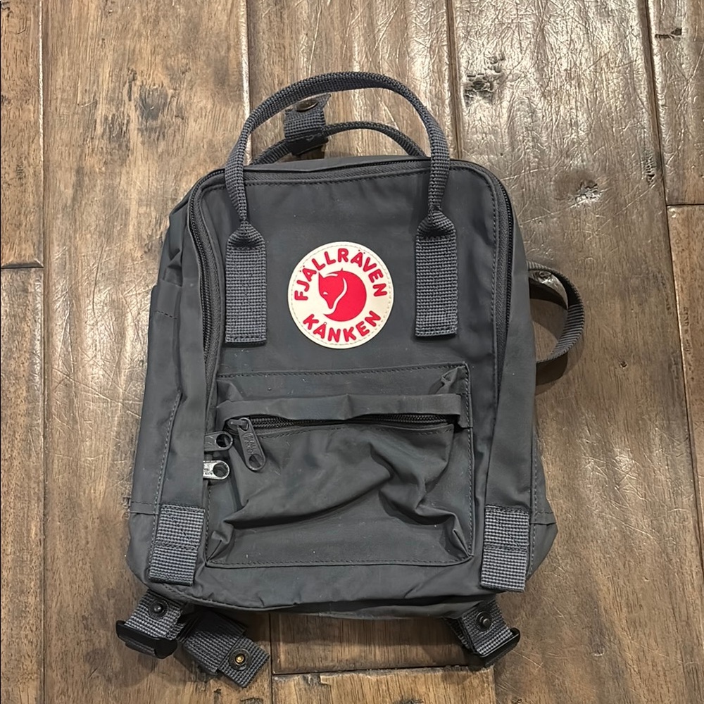 Fjallraven Kanken Mini Backpack